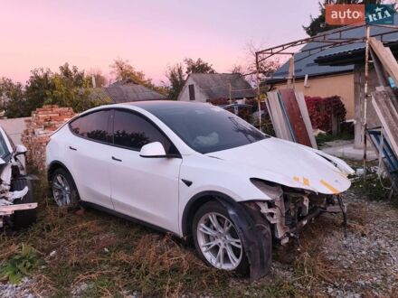 Білий Тесла Model Y, об'ємом двигуна 0 л та пробігом 103 тис. км за 14700 $, фото 1 на Automoto.ua