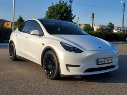 Білий Тесла Model Y, об'ємом двигуна 0 л та пробігом 32 тис. км за 26900 $, фото 1 на Automoto.ua