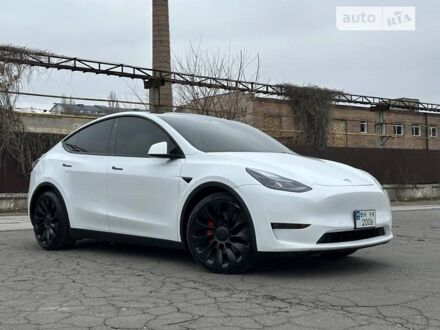 Белый Тесла Model Y, объемом двигателя 0 л и пробегом 29 тыс. км за 43500 $, фото 1 на Automoto.ua