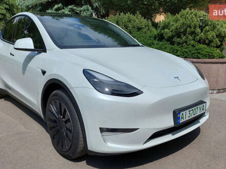 Тесла Model Y 2022 в Борисполе на Automoto.ua Белый Тесла Model Y, объемом двигателя 0 л и пробегом 12 тыс. км за 39750 $, фото 1 на Automoto.ua