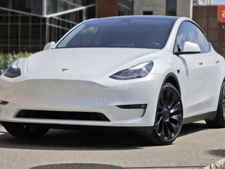 Білий Тесла Model Y, об'ємом двигуна 0 л та пробігом 52 тис. км за 28500 $, фото 1 на Automoto.ua