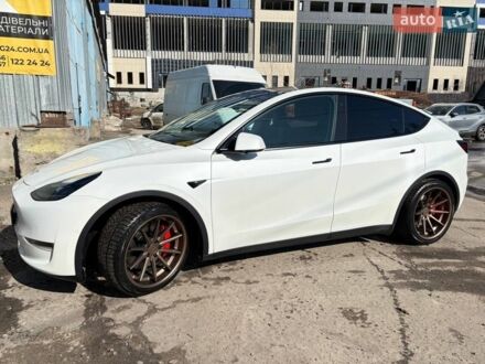 Белый Тесла Model Y, объемом двигателя 0 л и пробегом 43 тыс. км за 41999 $, фото 1 на Automoto.ua