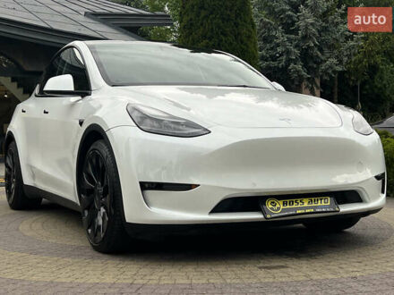 Тесла Model Y 2022 в Львове на Automoto.ua Белый Тесла Model Y, объемом двигателя 0 л и пробегом 23 тыс. км за 39990 $, фото 1 на Automoto.ua