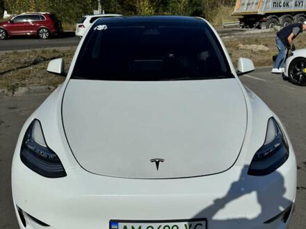 Белый Тесла Model Y, объемом двигателя 0 л и пробегом 187 тыс. км за 22999 $, фото 1 на Automoto.ua