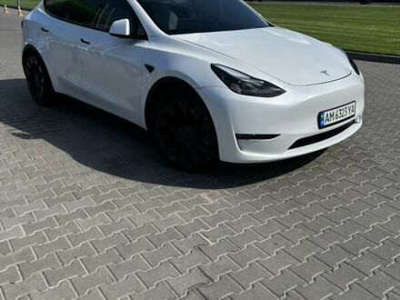 Тесла Model Y 2022 в Житомире на Automoto.ua Белый Тесла Model Y, объемом двигателя 0 л и пробегом 59 тыс. км за 27999 $, фото 1 на Automoto.ua