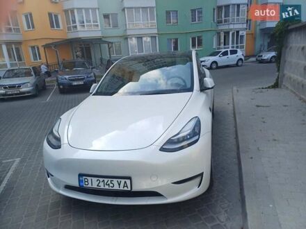 Тесла Model Y 2022 в Полтаве на Automoto.ua Белый Тесла Model Y, объемом двигателя 0 л и пробегом 61 тыс. км за 26000 $, фото 1 на Automoto.ua