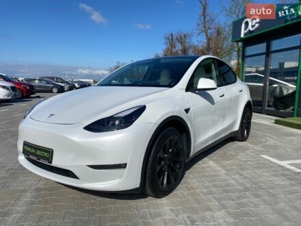 Белый Тесла Model Y, объемом двигателя 0 л и пробегом 45 тыс. км за 27900 $, фото 1 на Automoto.ua