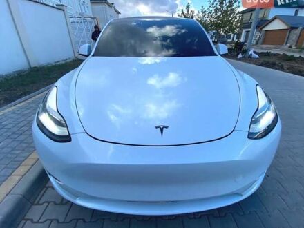 Тесла Model Y 2022 в Одессе на Automoto.ua Белый Тесла Model Y, объемом двигателя 0 л и пробегом 3 тыс. км за 28999 $, фото 1 на Automoto.ua
