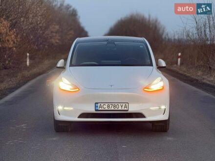 Белый Тесла Model Y, объемом двигателя 0 л и пробегом 17 тыс. км за 25800 $, фото 1 на Automoto.ua