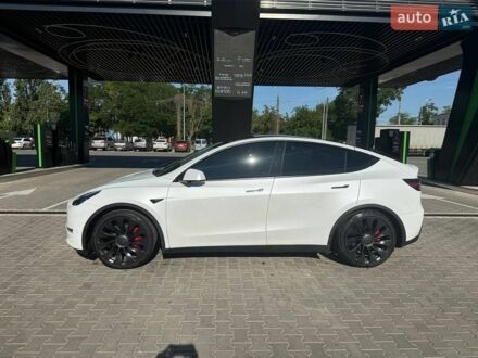 Белый Тесла Model Y, объемом двигателя 0 л и пробегом 39 тыс. км за 26000 $, фото 1 на Automoto.ua
