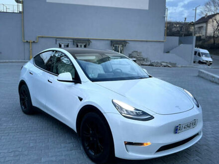 Тесла Model Y 2022 в Киеве на Automoto.ua Белый Тесла Model Y, объемом двигателя 0 л и пробегом 20 тыс. км за 33000 $, фото 1 на Automoto.ua