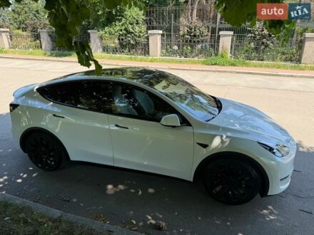 Білий Тесла Model Y, об'ємом двигуна 0 л та пробігом 43 тис. км за 27500 $, фото 1 на Automoto.ua