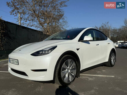 Тесла Model Y 2022 в Одессе на Automoto.ua Белый Тесла Model Y, объемом двигателя 0 л и пробегом 40 тыс. км за 30100 $, фото 1 на Automoto.ua