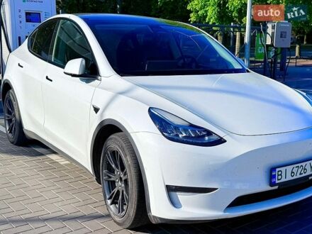 Белый Тесла Model Y, объемом двигателя 0 л и пробегом 160 тыс. км за 20750 $, фото 1 на Automoto.ua