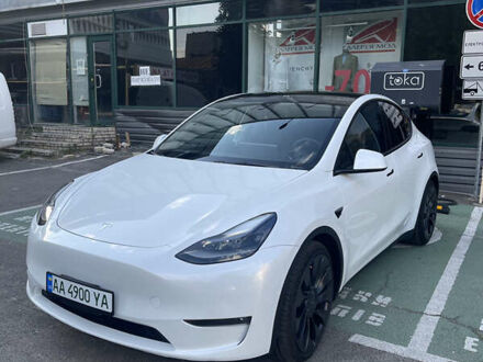Тесла Model Y 2022 в Киеве на Automoto.ua Белый Тесла Model Y, объемом двигателя 0 л и пробегом 25 тыс. км за 31500 $, фото 1 на Automoto.ua