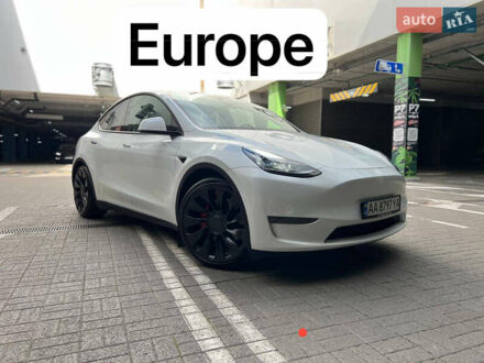Тесла Model Y 2022 в Киеве на Automoto.ua Белый Тесла Model Y, объемом двигателя 0 л и пробегом 32 тыс. км за 32500 $, фото 1 на Automoto.ua