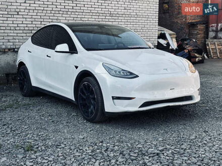 Білий Тесла Model Y, об'ємом двигуна 0 л та пробігом 141 тис. км за 18300 $, фото 1 на Automoto.ua