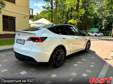 Білий Тесла Model Y, об'ємом двигуна 0 л та пробігом 49 тис. км за 25750 $, фото 1 на Automoto.ua