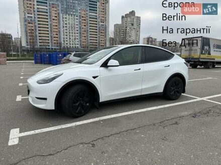 Белый Тесла Model Y, объемом двигателя 0 л и пробегом 45 тыс. км за 33000 $, фото 1 на Automoto.ua