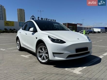 Белый Тесла Model Y, объемом двигателя 0 л и пробегом 46 тыс. км за 33000 $, фото 1 на Automoto.ua