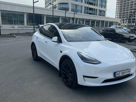 Тесла Model Y 2022 в Днепре (Днепропетровске) на Automoto.ua Белый Тесла Model Y, объемом двигателя 0 л и пробегом 21 тыс. км за 33300 $, фото 1 на Automoto.ua