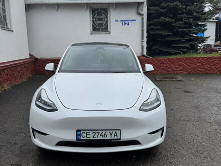 Тесла Model Y 2022 в Сторожинце на Automoto.ua Белый Тесла Model Y, объемом двигателя 0 л и пробегом 56 тыс. км за 27000 $, фото 1 на Automoto.ua
