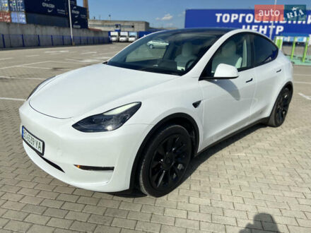 Тесла Model Y 2022 в Тернополе на Automoto.ua Белый Тесла Model Y, объемом двигателя 0 л и пробегом 39 тыс. км за 24400 $, фото 1 на Automoto.ua