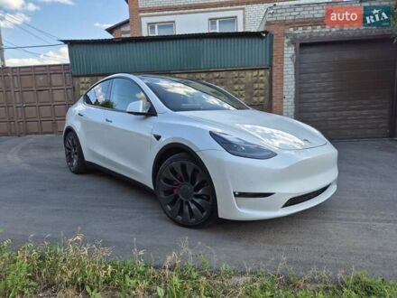 Тесла Model Y 2022 в Харькове на Automoto.ua Белый Тесла Model Y, объемом двигателя 0 л и пробегом 59 тыс. км за 32400 $, фото 1 на Automoto.ua