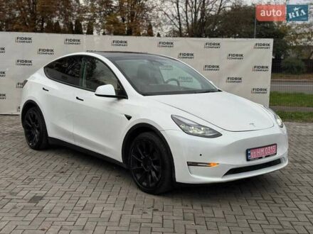 Білий Тесла Model Y, об'ємом двигуна 0 л та пробігом 243 тис. км за 17900 $, фото 1 на Automoto.ua