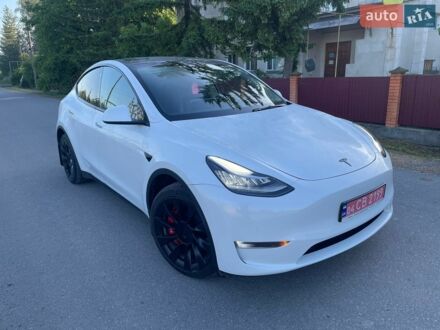 Білий Тесла Model Y, об'ємом двигуна 0 л та пробігом 48 тис. км за 25790 $, фото 1 на Automoto.ua