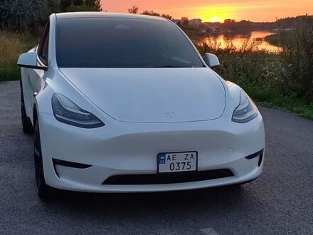 Белый Тесла Model Y, объемом двигателя 0 л и пробегом 31 тыс. км за 29500 $, фото 1 на Automoto.ua