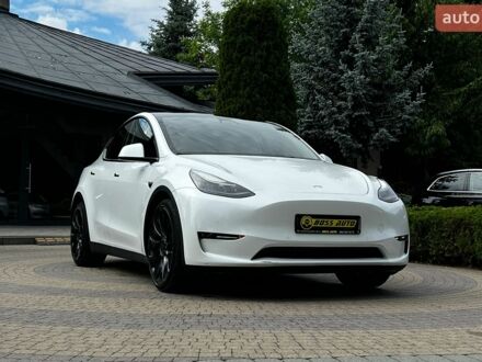 Белый Тесла Model Y, объемом двигателя 0 л и пробегом 57 тыс. км за 21900 $, фото 1 на Automoto.ua