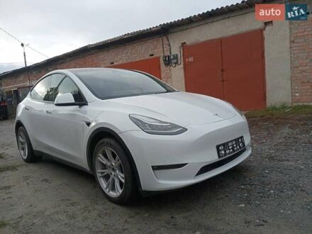 Тесла Model Y 2022 в Шепетовке на Automoto.ua Белый Тесла Model Y, объемом двигателя 0 л и пробегом 82 тыс. км за 24499 $, фото 1 на Automoto.ua