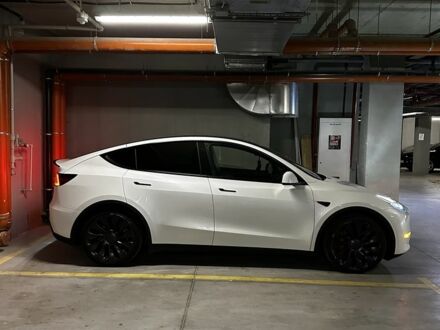 Тесла Model Y 2022 в Одессе на Automoto.ua Белый Тесла Model Y, объемом двигателя 0 л и пробегом 42 тыс. км за 28200 $, фото 1 на Automoto.ua