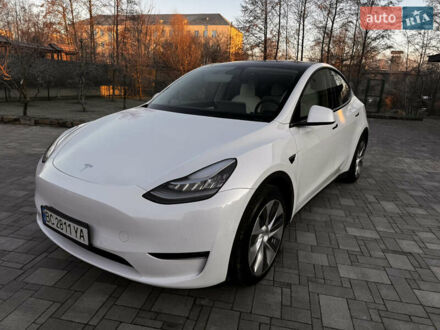 Тесла Model Y 2022 в Львове на Automoto.ua Белый Тесла Model Y, объемом двигателя 0 л и пробегом 51 тыс. км за 28500 $, фото 1 на Automoto.ua