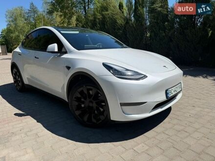 Белый Тесла Model Y, объемом двигателя 0 л и пробегом 35 тыс. км за 26500 $, фото 1 на Automoto.ua