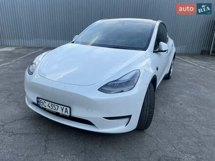 Тесла Model Y 2022 в Львове на Automoto.ua Белый Тесла Model Y, объемом двигателя 0 л и пробегом 17 тыс. км за 46000 $, фото 1 на Automoto.ua
