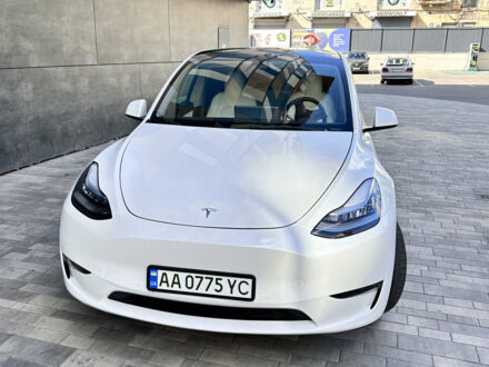 Білий Тесла Model Y, об'ємом двигуна 0 л та пробігом 104 тис. км за 29000 $, фото 1 на Automoto.ua