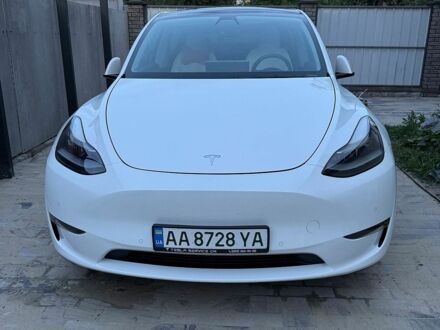Белый Тесла Model Y, объемом двигателя 0 л и пробегом 63 тыс. км за 30000 $, фото 1 на Automoto.ua