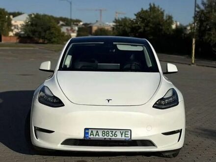 Білий Тесла Model Y, об'ємом двигуна 0 л та пробігом 101 тис. км за 26000 $, фото 1 на Automoto.ua
