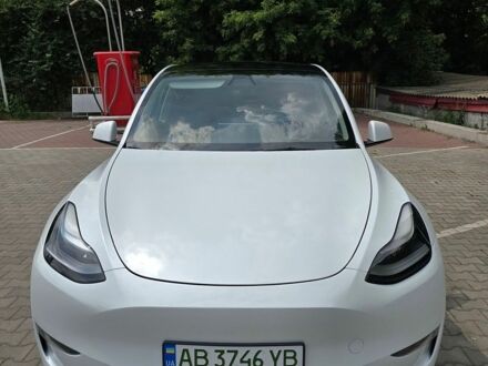 Белый Тесла Model Y, объемом двигателя 0 л и пробегом 98 тыс. км за 23500 $, фото 1 на Automoto.ua