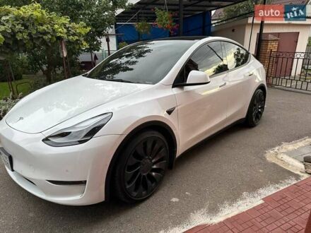 Тесла Model Y 2022 в Владимир-Волынский на Automoto.ua Белый Тесла Model Y, объемом двигателя 0 л и пробегом 152 тыс. км за 24100 $, фото 1 на Automoto.ua