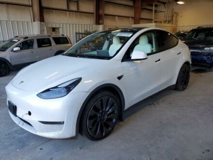 Тесла Model Y 2022 в Львове на Automoto.ua Белый Тесла Model Y, объемом двигателя 0 л и пробегом 59 тыс. км за 22800 $, фото 1 на Automoto.ua