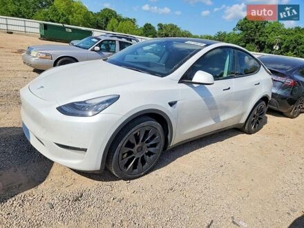 Белый Тесла Model Y, объемом двигателя 0 л и пробегом 66 тыс. км за 11400 $, фото 1 на Automoto.ua