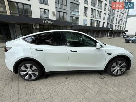 Тесла Model Y 2022 в Новояворовск на Automoto.ua Белый Тесла Model Y, объемом двигателя 0 л и пробегом 47 тыс. км за 27500 $, фото 1 на Automoto.ua