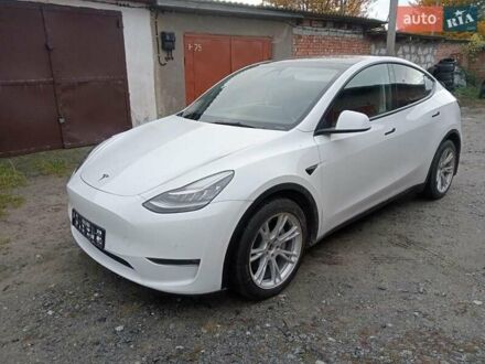 Белый Тесла Model Y, объемом двигателя 0 л и пробегом 71 тыс. км за 23200 $, фото 1 на Automoto.ua