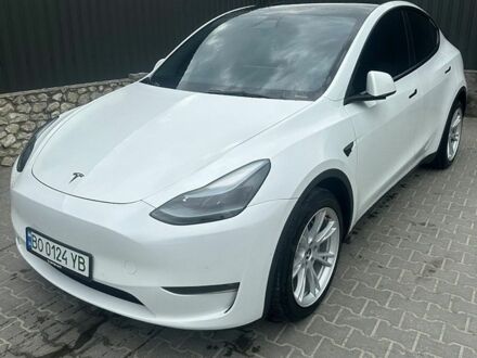 Белый Тесла Model Y, объемом двигателя 0 л и пробегом 54 тыс. км за 24099 $, фото 1 на Automoto.ua