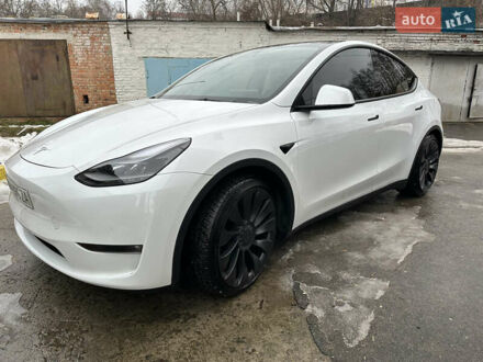 Тесла Model Y 2022 в Киеве на Automoto.ua Белый Тесла Model Y, объемом двигателя 0 л и пробегом 38 тыс. км за 44900 $, фото 1 на Automoto.ua