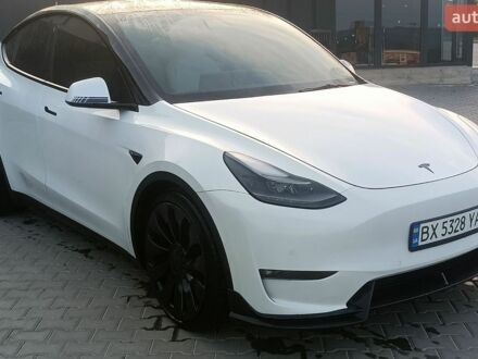 Білий Тесла Model Y, об'ємом двигуна 0 л та пробігом 123 тис. км за 22900 $, фото 1 на Automoto.ua