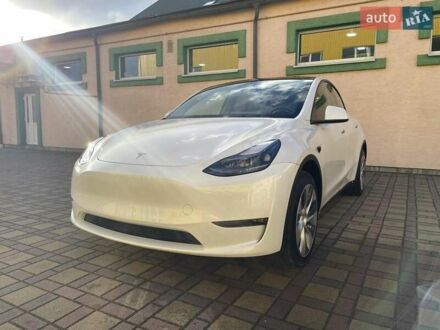 Тесла Model Y 2023 в Львове на Automoto.ua Белый Тесла Model Y, объемом двигателя 0 л и пробегом 8 тыс. км за 35000 $, фото 1 на Automoto.ua